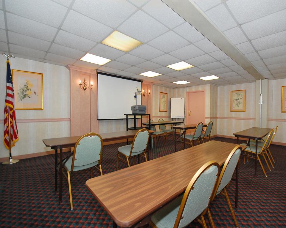 Holiday Inn Express Harrisburg Sw - Mechanicsburg By Ihg Съоръжения снимка