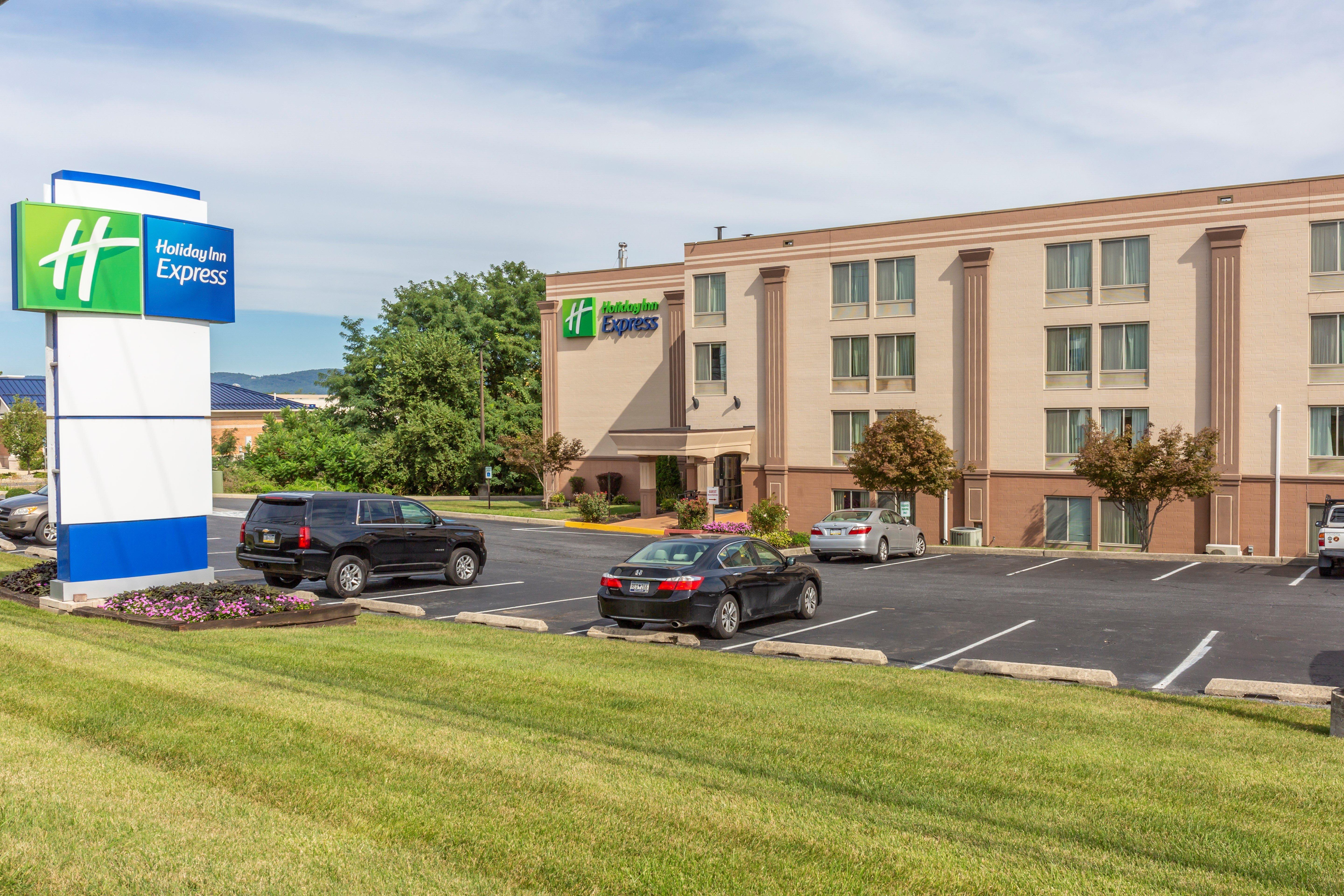 Holiday Inn Express Harrisburg Sw - Mechanicsburg By Ihg Екстериор снимка