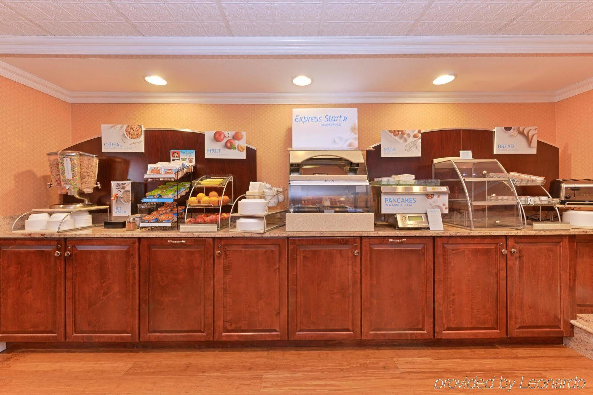 Holiday Inn Express Harrisburg Sw - Mechanicsburg By Ihg Екстериор снимка
